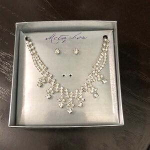 Metaphor Necklace and Earring Set